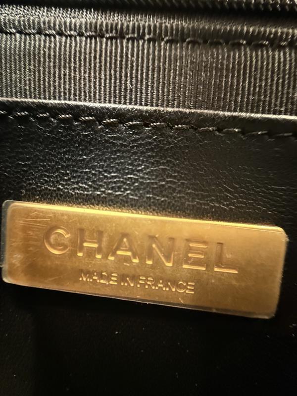 2026127213722558 900